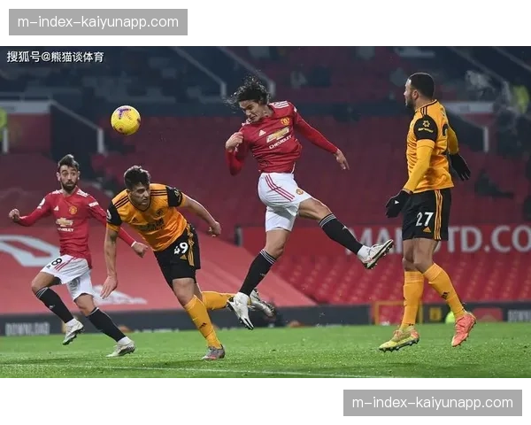 福塔莱萨进攻平衡性评估 三前锋体系的相互配合效率